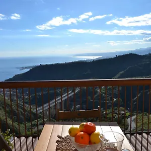 tao-enjoy-suite.taorminaitalyhotels.com/